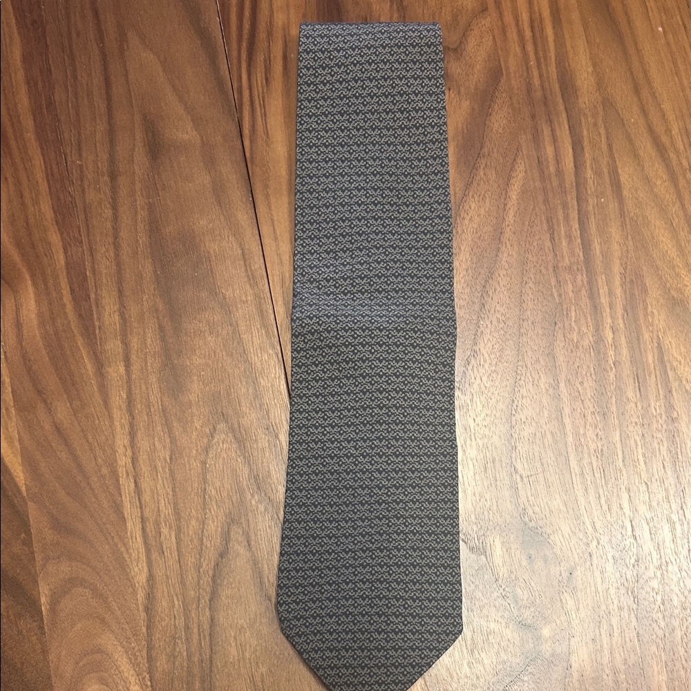Donna Karan Gray Textured Pattern Tie